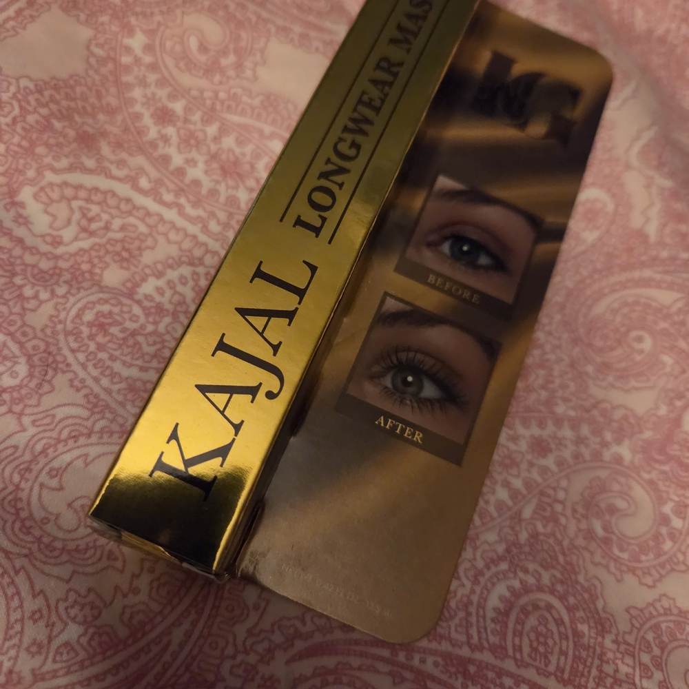 Black Kajal Longwear Eyeliner - Gold Packaging